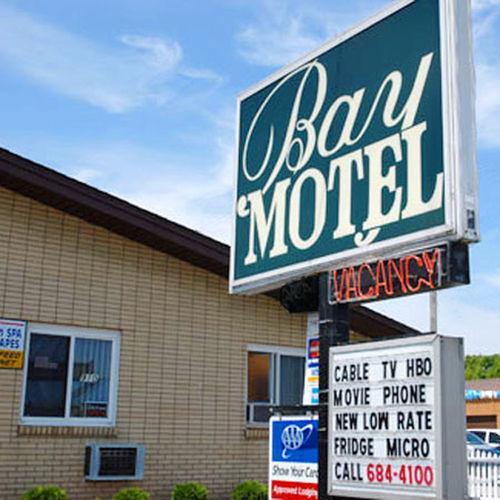 Bay Motel By Oyo Бей-Сити Экстерьер фото