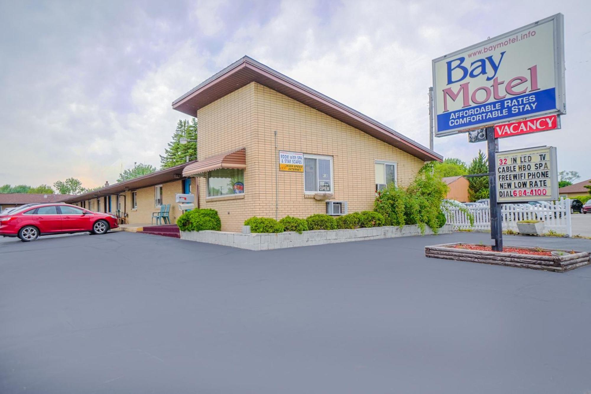 Bay Motel By Oyo Бей-Сити Экстерьер фото